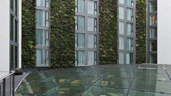 DOUBLETREE BY HILTON TOWER OF LONDON header image