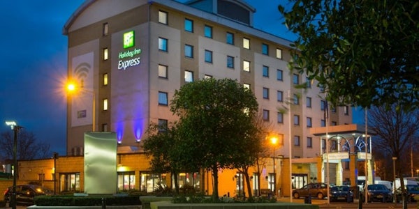 HOLIDAY INN EXPRESS WANDSWORTH header image